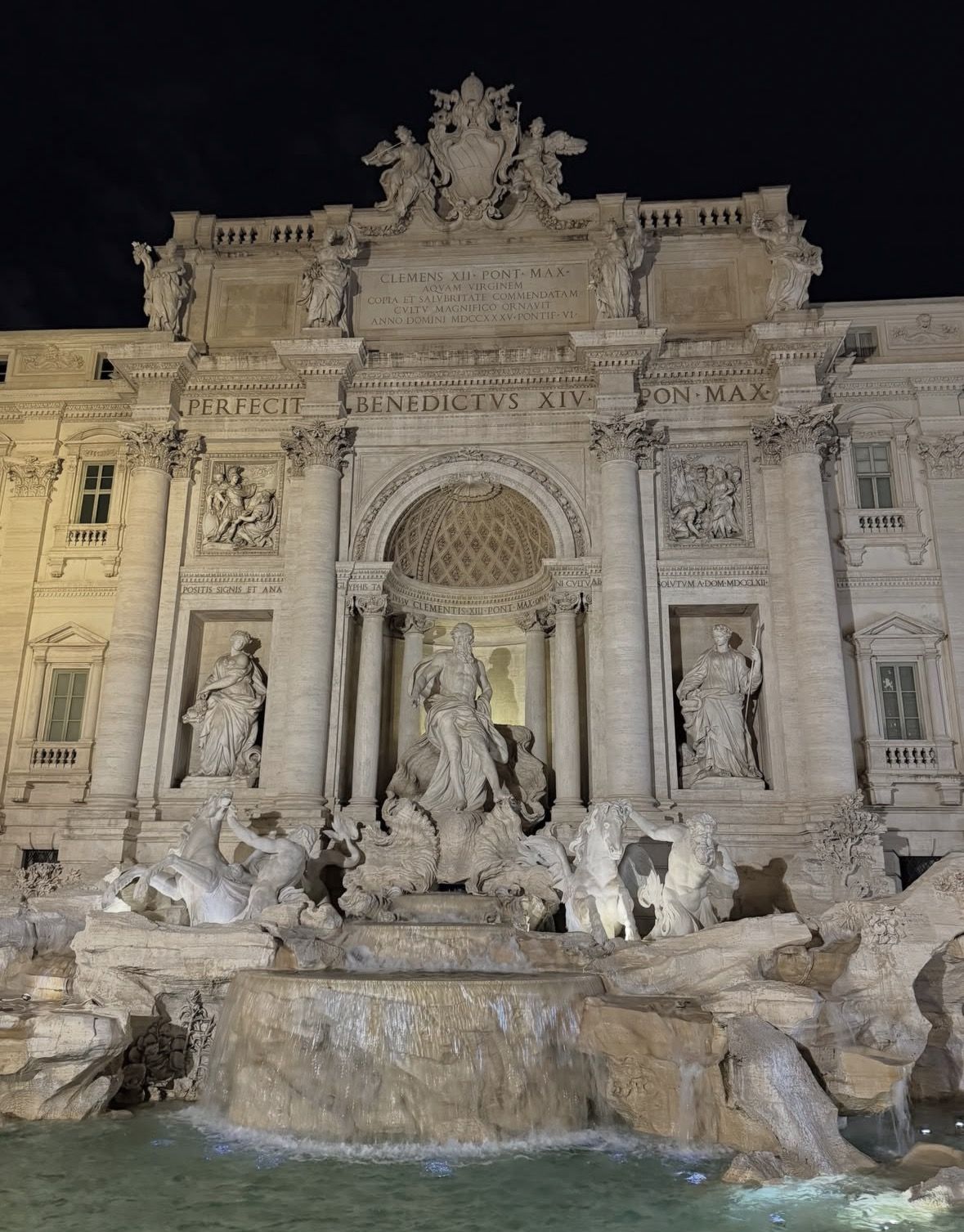 Rome: Trevi Fountain District and Underground Domus Guided Tour